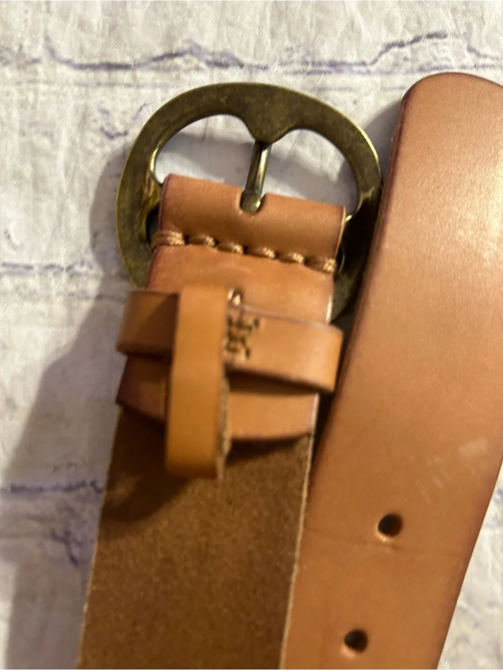 J.JILL GENUINE LEATHER FLORAL BROWN BRASS COLOR BUCKLE & BROWN DISTRESSED BELT